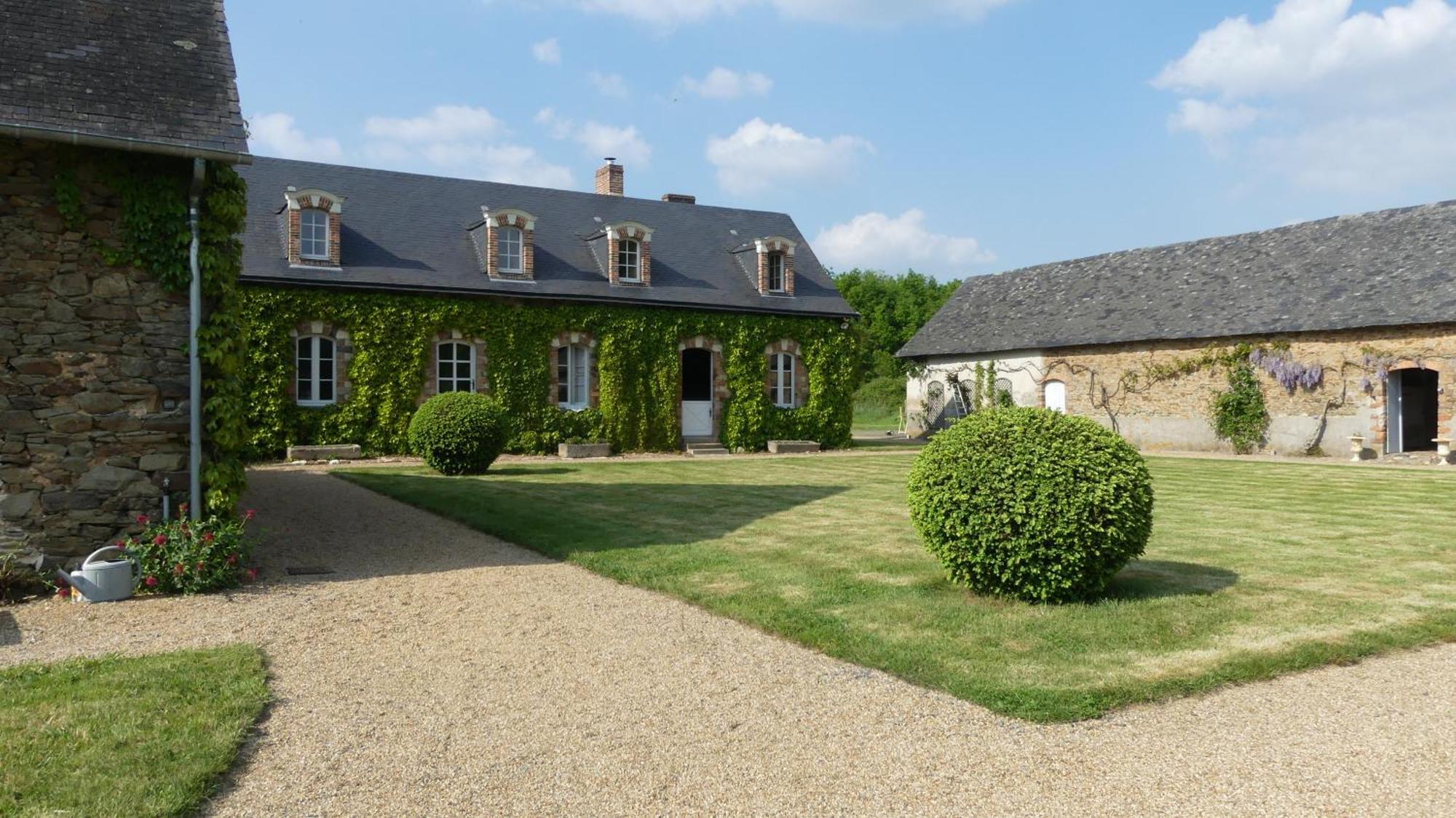 La Petite Lande Bed & Breakfast Ménil Exterior foto